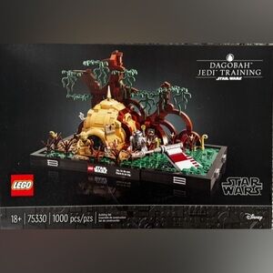 LEGO Star Wars Dagobah Jedi Training Diorama Set 75330 – 1000pcs NEW